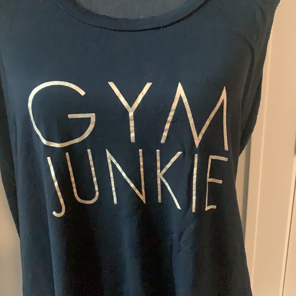 Gym Junkie Tee - Picture 2 of 8